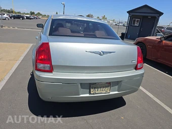 2005 Chrysler 300 Touring – miniatura 5