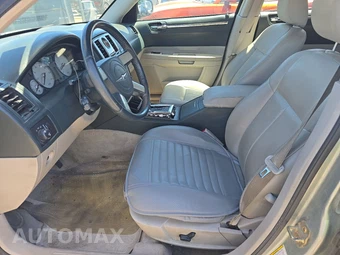 2005 Chrysler 300 Touring – miniatura 7