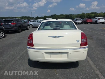 2005 Chrysler 300C - miniatura 5