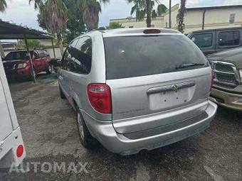 2005 Chrysler Town & Country Touring 119.3" WB - miniatura 2
