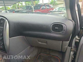 2005 Chrysler Town & Country Touring 119.3" WB - miniatura 20