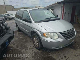 2005 Chrysler Town & Country Touring 119.3" WB - miniatura 4