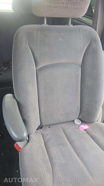 2005 Dodge Caravan SXT Minivan 113.3" WB – miniatura 32