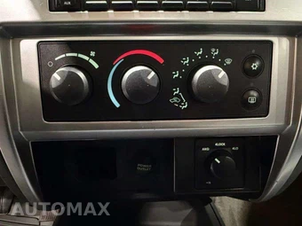 2005 Dodge Dakota Laramie Crew Cab Medium Bed - miniatura 28