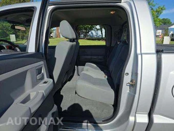 2005 Dodge Dakota SLT Crew Cab Medium Bed - miniatura 13