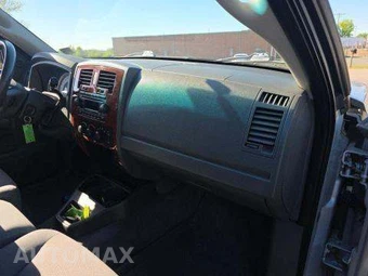 2005 Dodge Dakota SLT Crew Cab Medium Bed - miniatura 19