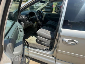 2005 Dodge Grand Caravan SXT Minivan 119.3" WB - miniatura 10
