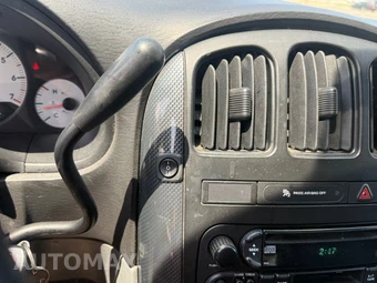 2005 Dodge Grand Caravan SXT Minivan 119.3" WB - miniatura 16