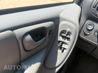 2005 Dodge Grand Caravan SXT Minivan 119.3" WB - miniatura 22