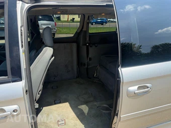 2005 Dodge Grand Caravan SXT Minivan 119.3" WB - miniatura 23