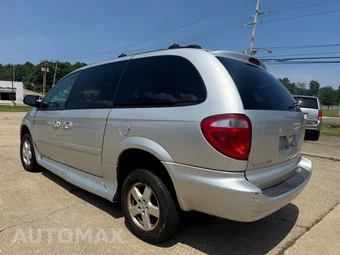 2005 Dodge Grand Caravan SXT Minivan 119.3" WB - miniatura 4
