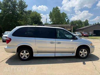 2005 Dodge Grand Caravan SXT Minivan 119.3" WB - miniatura 7