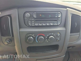 2005 Dodge Ram 1500 SLT Crew Cab Medium Bed – miniatura 10