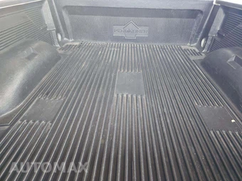 2005 Dodge Ram 1500 SLT Crew Cab Medium Bed – miniatura 14