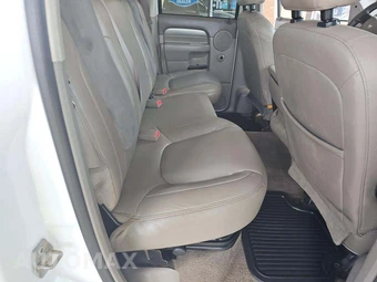 2005 Dodge Ram 1500 SLT Crew Cab Medium Bed – miniatura 16
