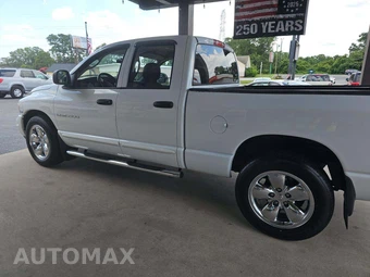 2005 Dodge Ram 1500 SLT Crew Cab Medium Bed – miniatura 2