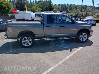 2005 Dodge Ram 1500 SLT Crew Cab Medium Bed - miniatura 5
