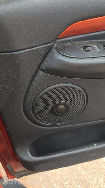 2005 Dodge Ram 1500 SLT Crew Cab Medium Bed – miniatura 38