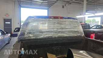2005 Dodge Ram 1500 SLT Crew Cab Medium Bed – miniatura 32