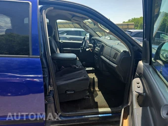 2005 Dodge Ram 1500 SLT Crew Cab Medium Bed – miniatura 8