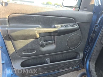 2005 Dodge Ram 1500 SLT Crew Cab Medium Bed - miniatura 9