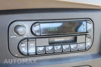 2005 Dodge Ram 1500 ST Regular Cab Medium Bed - miniatura 3