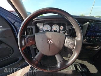 2005 Dodge Ram 2500 SLT Crew Cab Medium Bed – miniatura 10