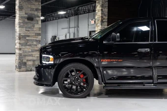 2005 Dodge Ram SRT-10 Crew Cab Medium Bed - miniatura 10