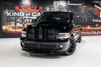 2005 Dodge Ram SRT-10 Crew Cab Medium Bed - miniatura 2
