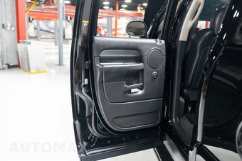 2005 Dodge Ram SRT-10 Crew Cab Medium Bed - miniatura 31