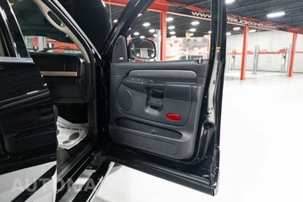 2005 Dodge Ram SRT-10 Crew Cab Medium Bed - miniatura 34