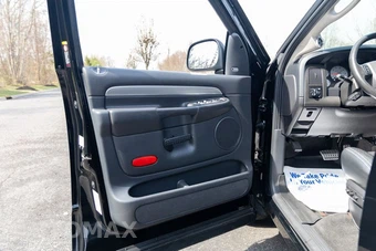 2005 Dodge Ram SRT-10 Crew Cab Medium Bed - miniatura 28