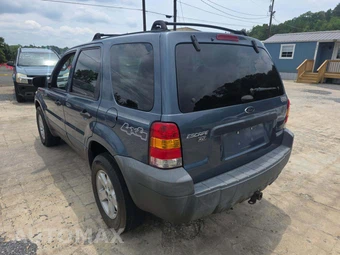 2005 Ford Escape XLT – miniatura 2
