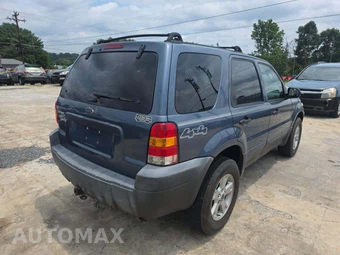 2005 Ford Escape XLT – miniatura 3