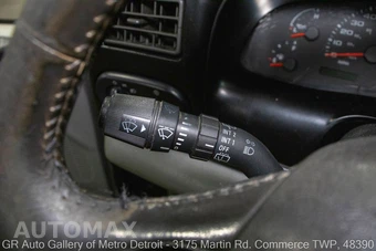 2005 Ford Excursion XLT - miniatura 105