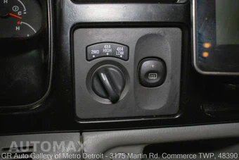 2005 Ford Excursion XLT - miniatura 114