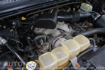 2005 Ford Excursion XLT - miniatura 139