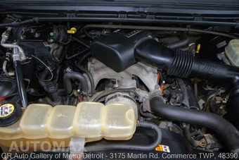 2005 Ford Excursion XLT - miniatura 17