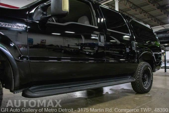 2005 Ford Excursion XLT - miniatura 175