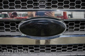2005 Ford Excursion XLT - miniatura 36
