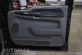 2005 Ford Excursion XLT - miniatura 42