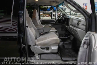 2005 Ford Excursion XLT - miniatura 46