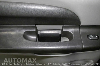 2005 Ford Excursion XLT - miniatura 75