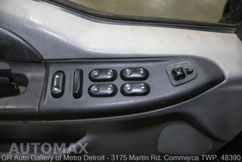 2005 Ford Excursion XLT - miniatura 91