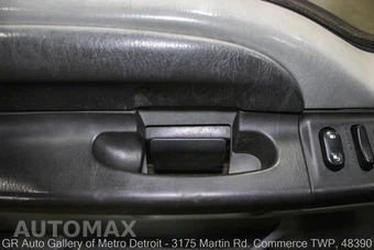 2005 Ford Excursion XLT - miniatura 92