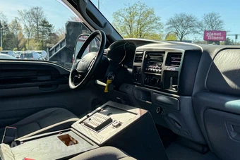 2005 Ford Excursion XLT - miniatura 13