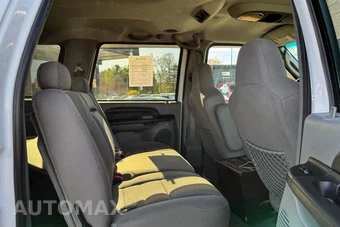 2005 Ford Excursion XLT - miniatura 15