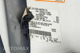2005 Ford Excursion XLT - miniatura 31