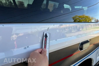 2005 Ford Excursion XLT - miniatura 61