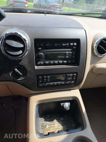 2005 Ford Expedition Eddie Bauer – miniatura 10